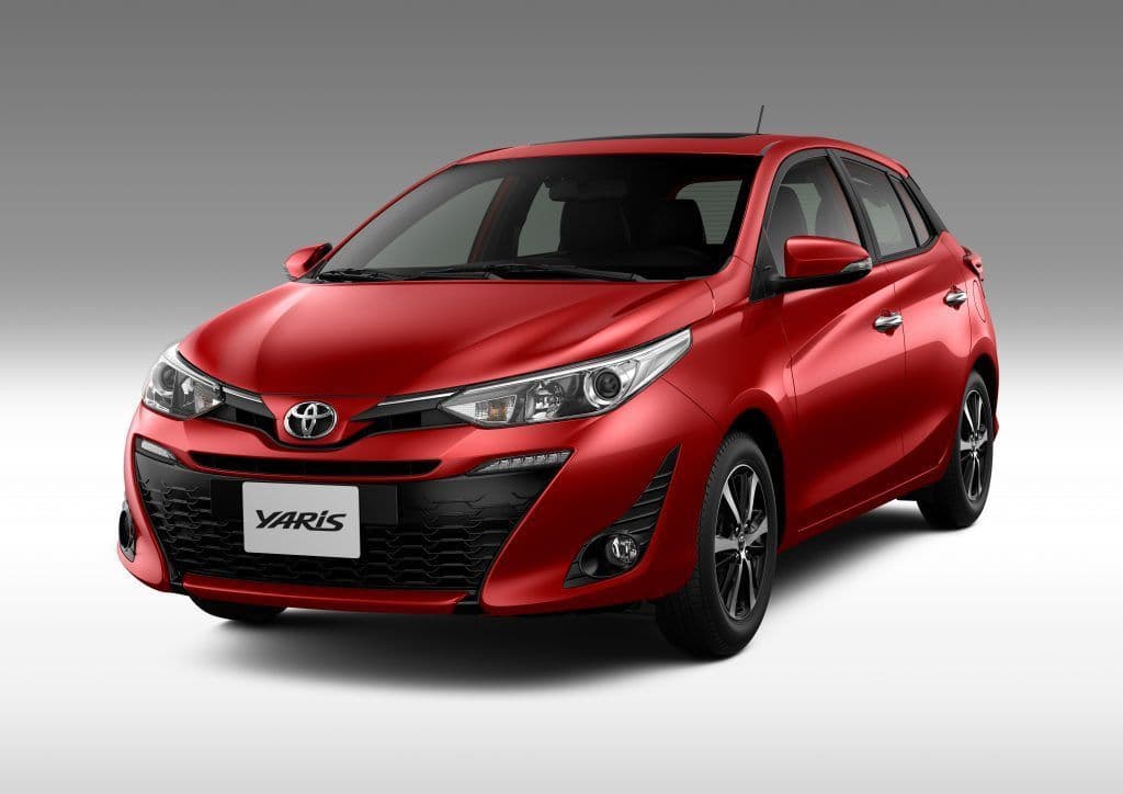 Sewa Toyota Yaris Pontianak — Itrans Rentcar